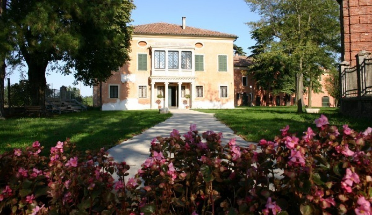 Correzzola