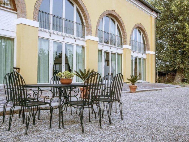 Tavoli esterni Agriturismo Ae Cavane